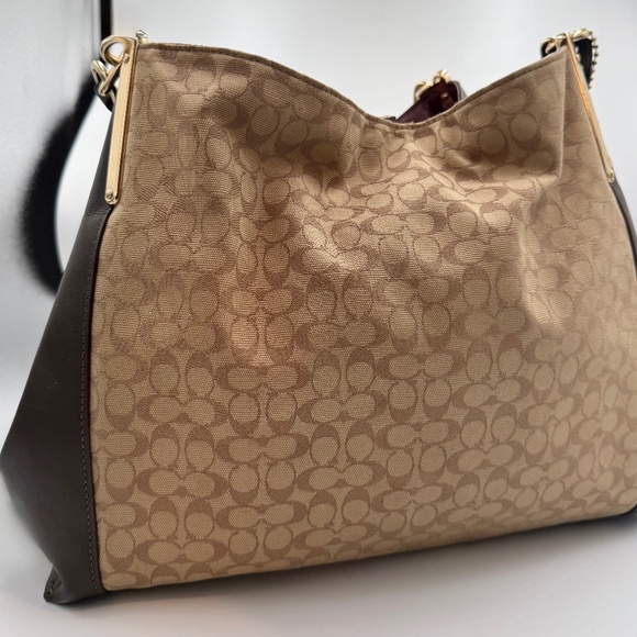 Coach 79697 Signature Jacquard Dalton 31 Tan and Brown Shoulder Bag - Picture 2 of 6